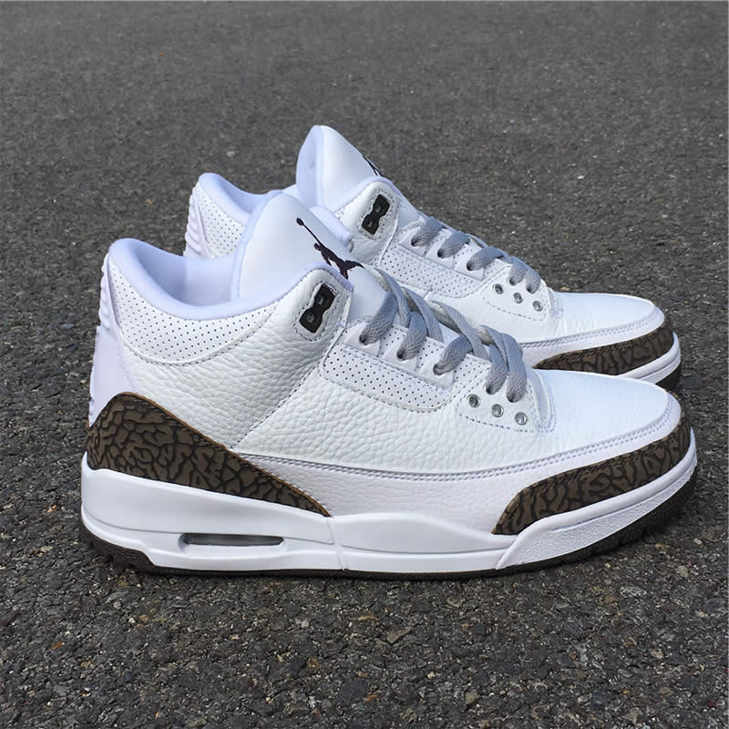 Air Jordan 3 "Mocha" 2018 White/Chrome/Dark/Brown 136064-122