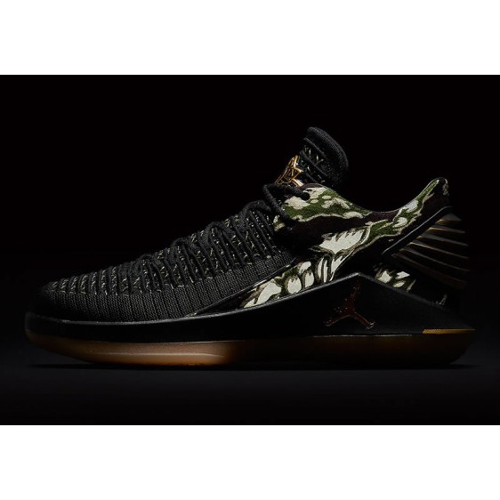 Air Jordan 32 Low "Tiger Camo" Black AH3347-021
