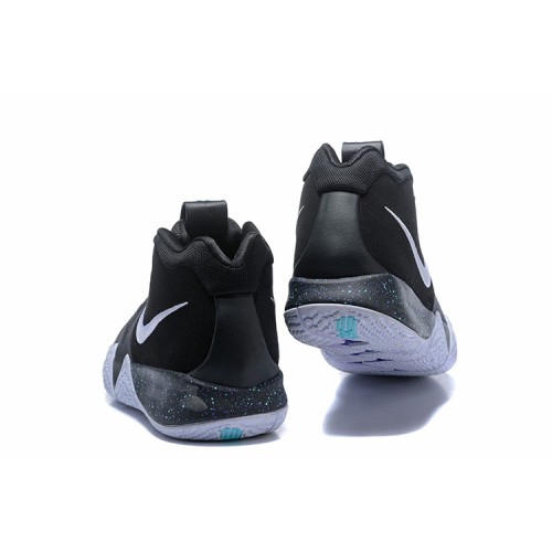 Kyrie 4 Black/Jade White