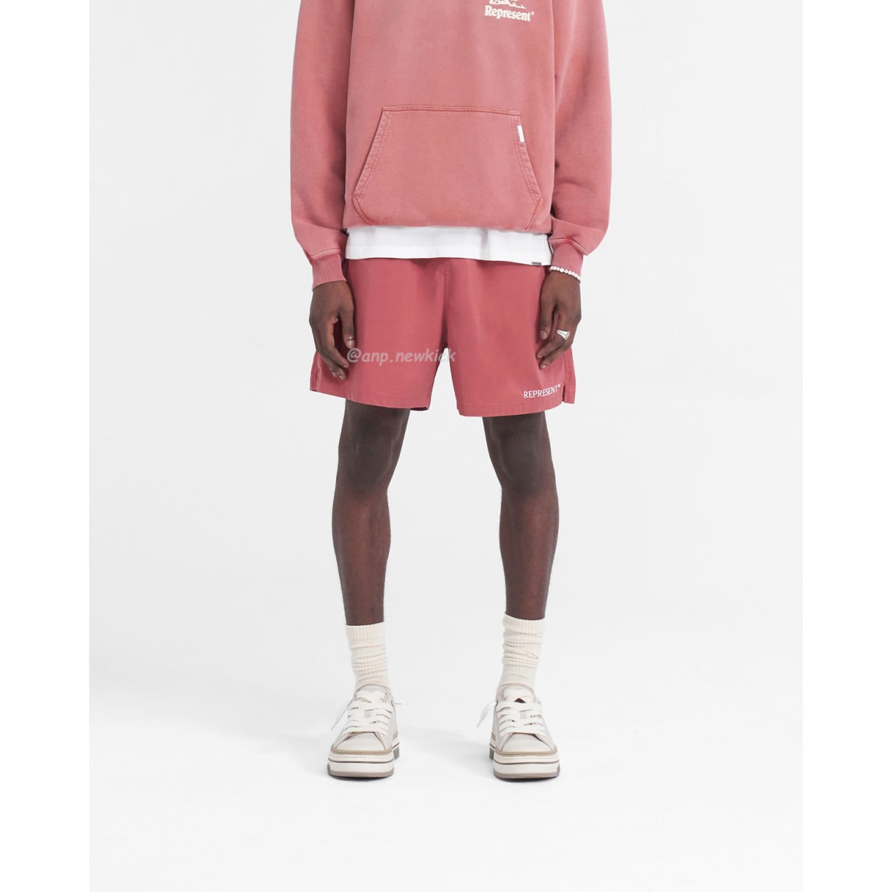 Represent logo-embroidered Bermuda Shorts