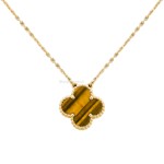 Van Cleef & Arpels Vintage Alhambra Pendant VCARD38500