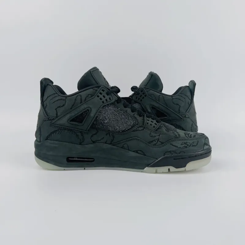 KAWS黑 Kaws Black