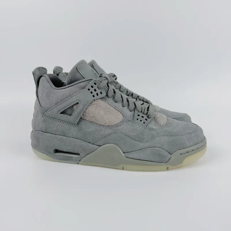 KAWS灰 Kaws Grey