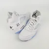 白银 White Metallic（2026）