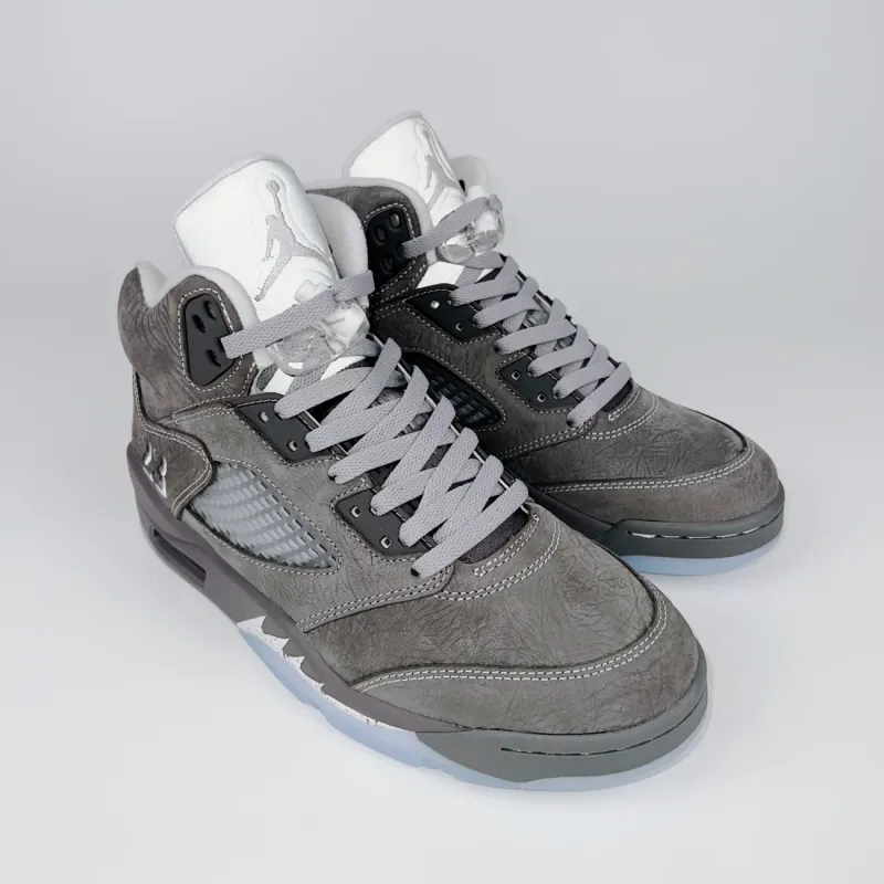 灰狼 Wolf Grey