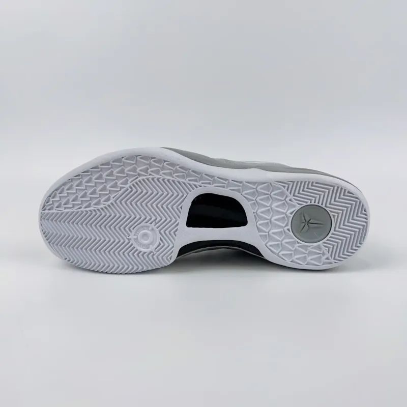 灰狼 WOLF GREY