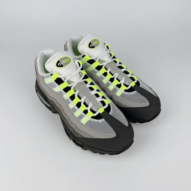 Big Bubble Neon 2025（HM4740-001）