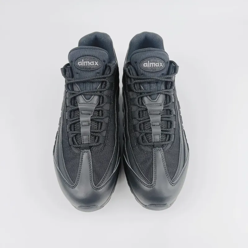 全黑 Triple Black