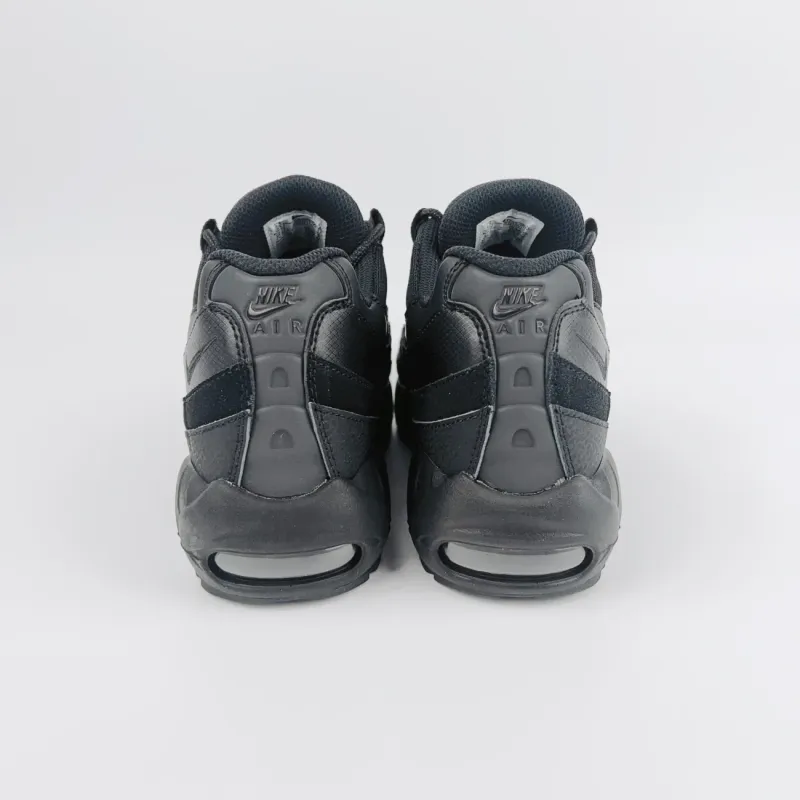 全黑 Triple Black
