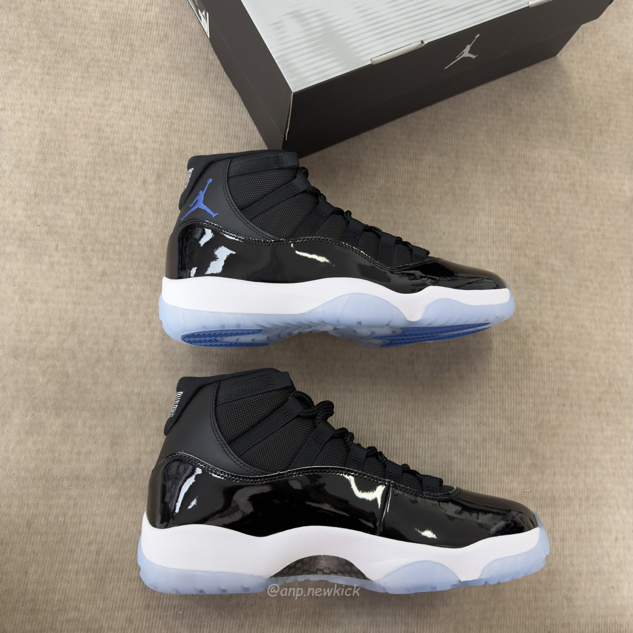 Air Jordan 11 Retro Space Jam (2026) CT8012-900