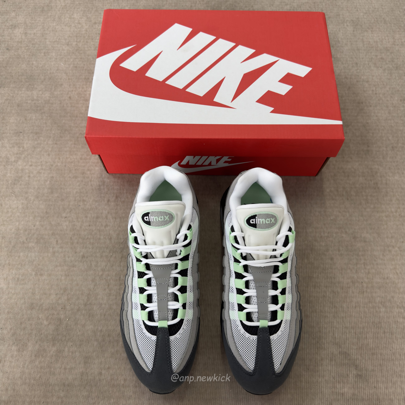 Nike Air Max 95 OG Big Bubble Fresh Mint (Women's)  HJ5996-005