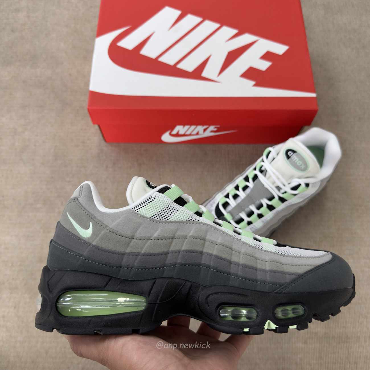 Nike Air Max 95 OG Big Bubble Fresh Mint (Women's)  HJ5996-005