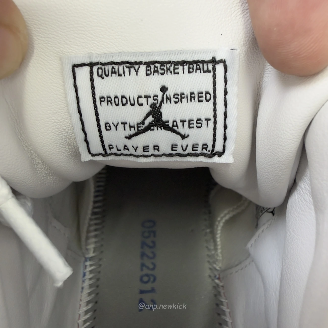 Air Jordan 11 Retro Comme des Garçons Homme Plus White IV7639-100