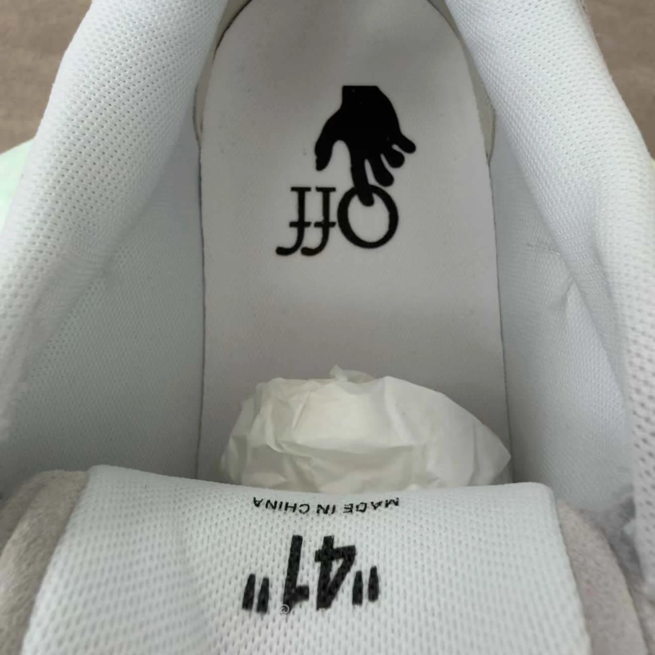 OFF-WHITE Out Of Office OOO Low Tops Vintage Suede Destressed White OMIA189F22LEA0120101