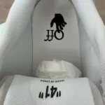 OFF-WHITE Out Of Office OOO Low Tops Vintage Suede Destressed White OMIA189F22LEA0120101