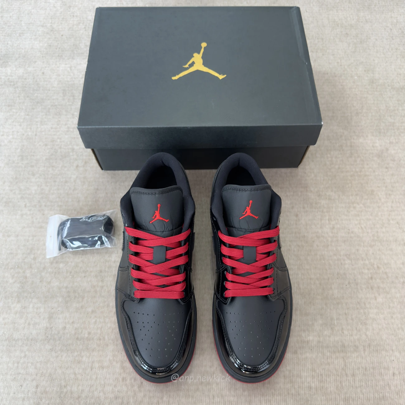 AIR JORDAN 1 LOW GYM BLACK RED 553558-606