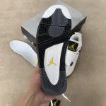 Air Jordan 4 Retro Rare Air Tour Yellow (2026) IO2463-102