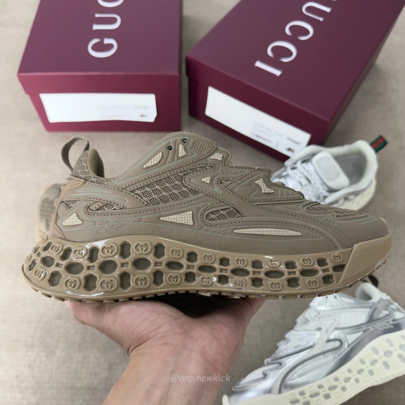 Gucci Cub3d Sneaker Light Grey White Brown Demetra 819709 FAEBE 2847