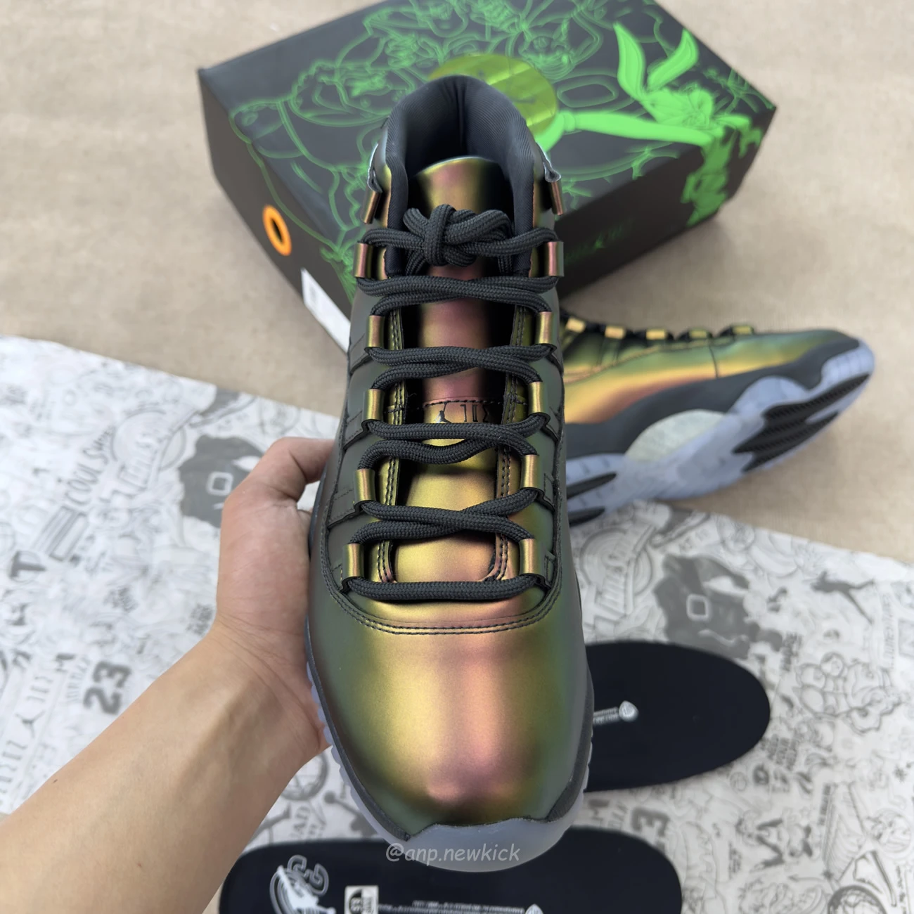 Air Jordan 11 Retro Space Jam Magic Ball (Women's) IZ1800-200