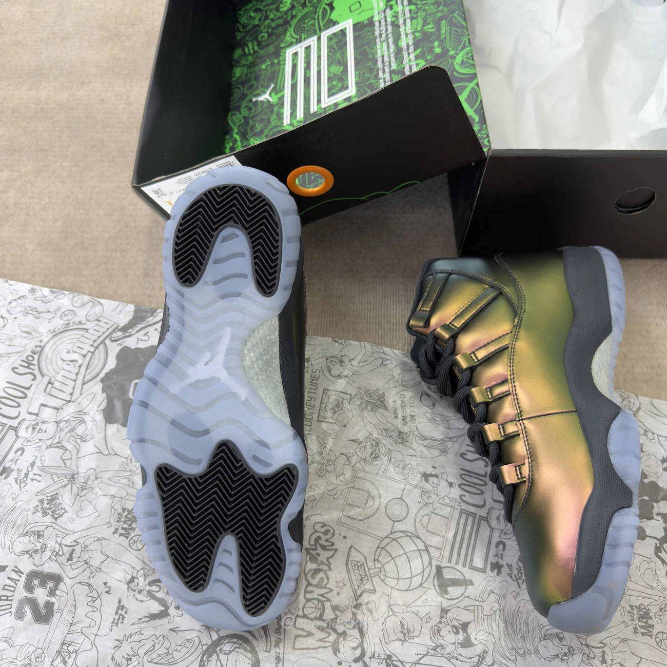 Air Jordan 11 Retro Space Jam Magic Ball (Women's) IZ1800-200