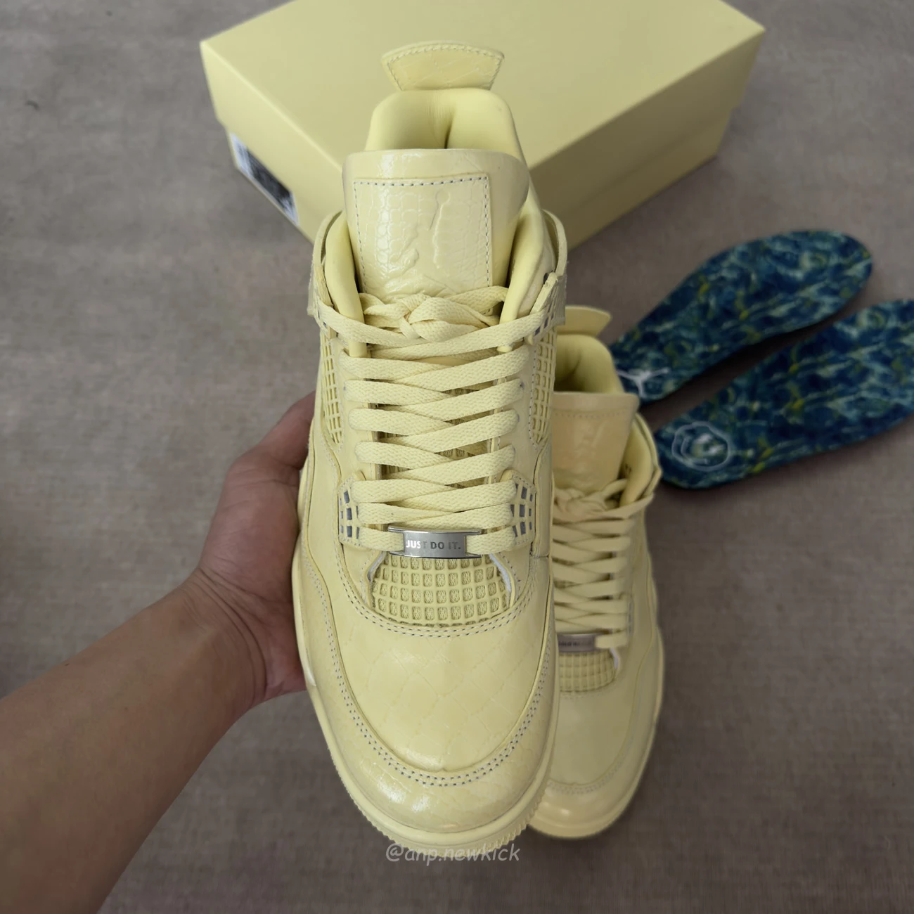 Air Jordan 4 Retro J Balvin Lemonade IW2872-700