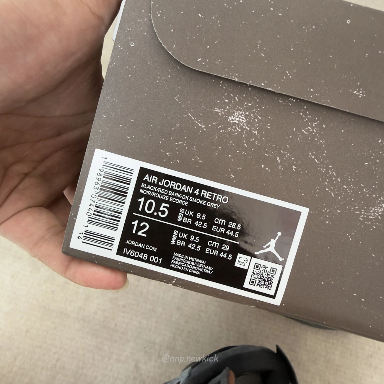 Air Jordan 4 Retro London IV6048-001