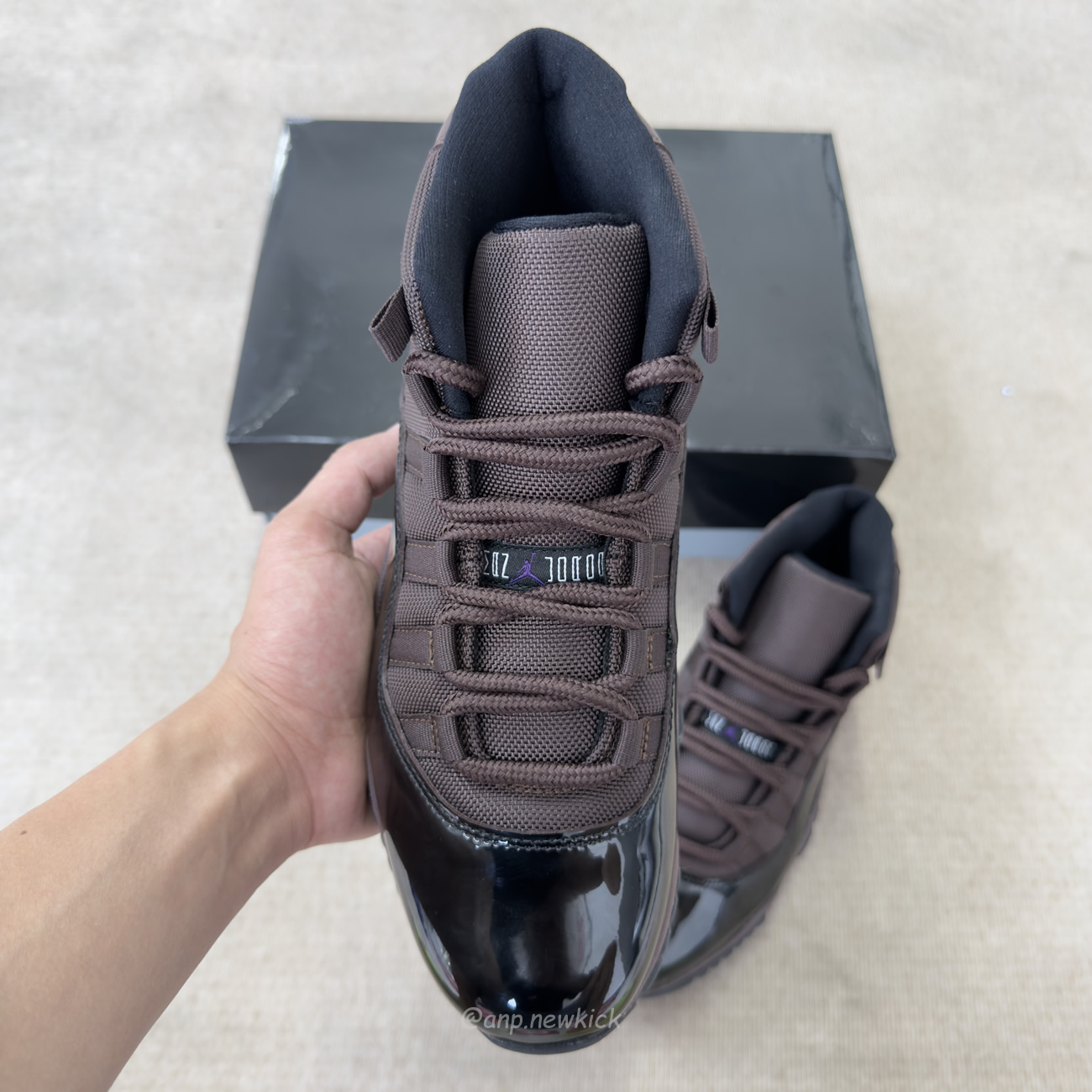 Air Jordan 11 Retro Black Chocolate CT8012-200