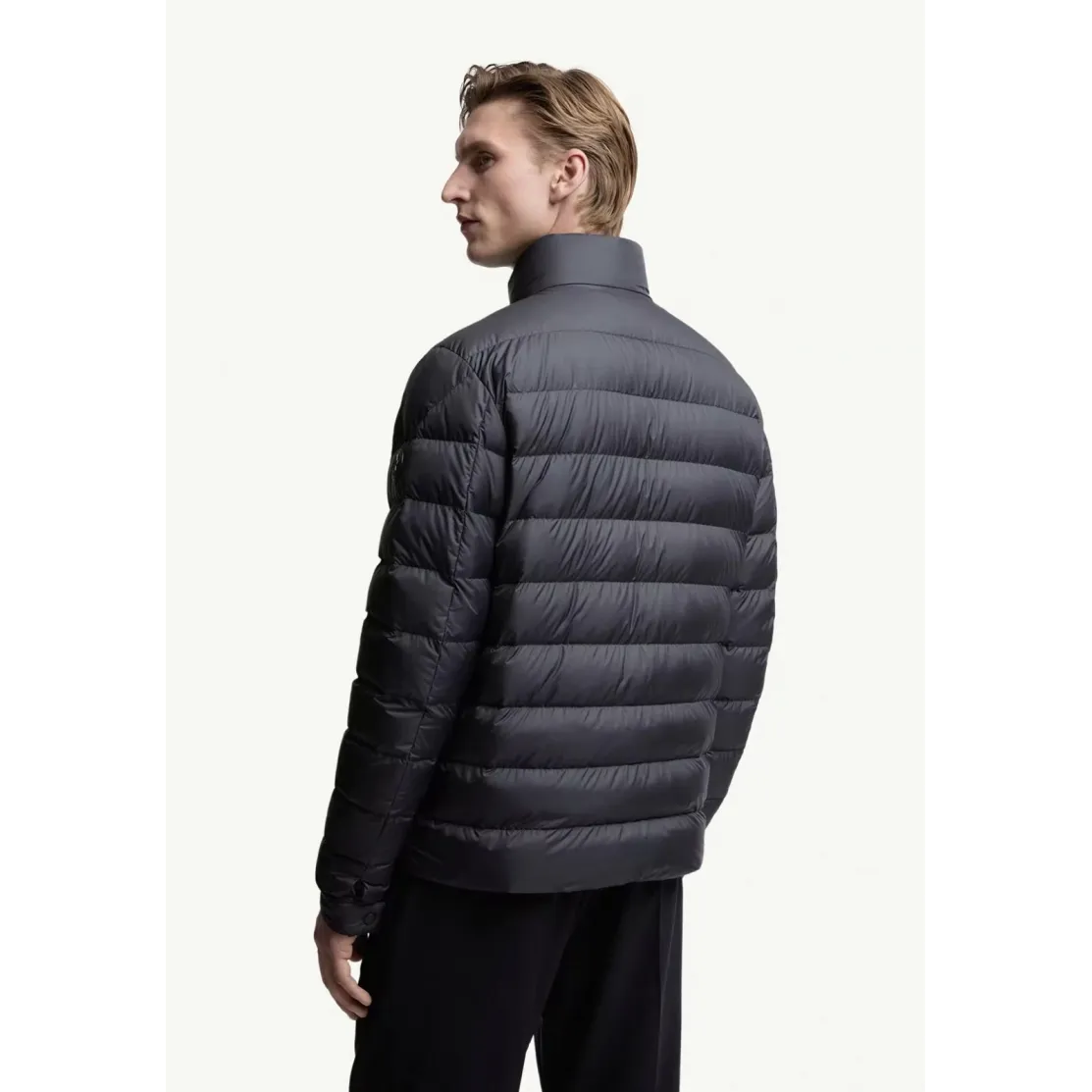 Moncler Lyco Short Logo Quilted Down Jacket - Navy