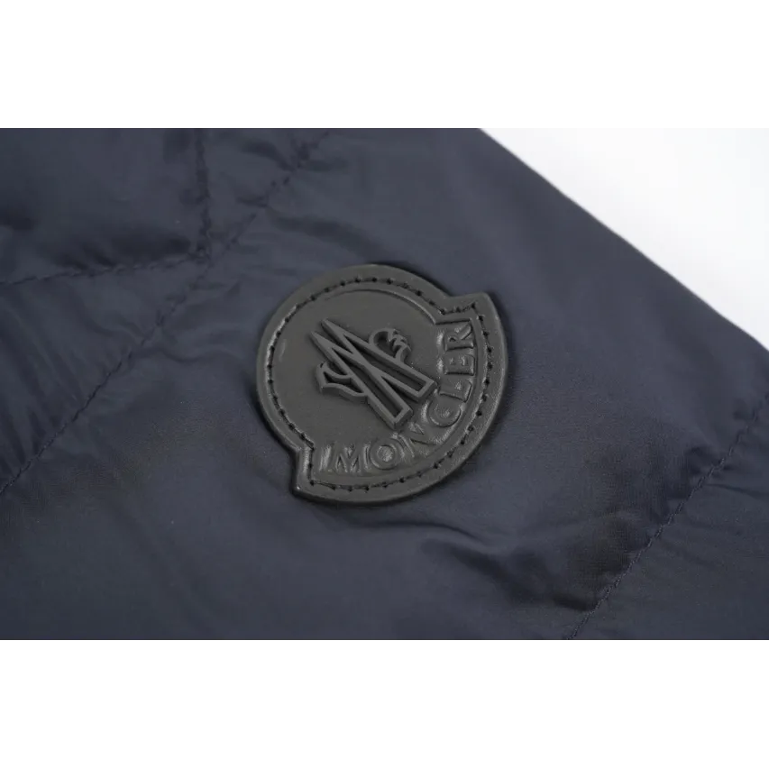 Moncler Lyco Short Logo Quilted Down Jacket - Navy