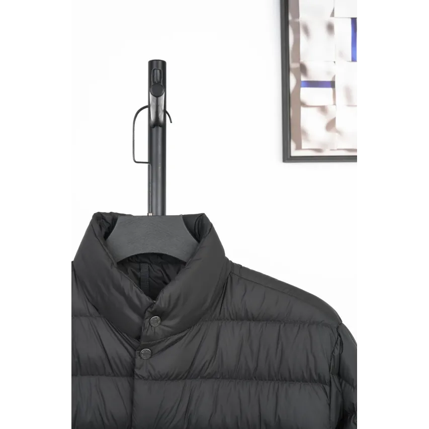 Moncler Lyco Short Logo Quilted Down Jacket - Black