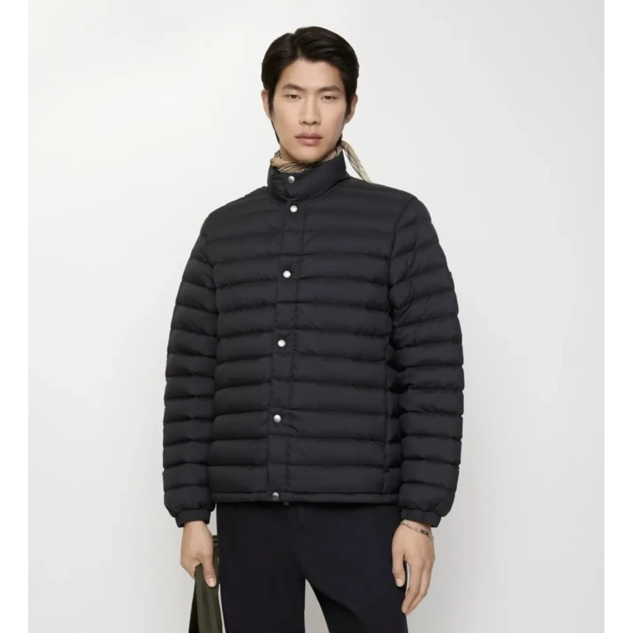 Moncler Lyco Short Logo Quilted Down Jacket - Black