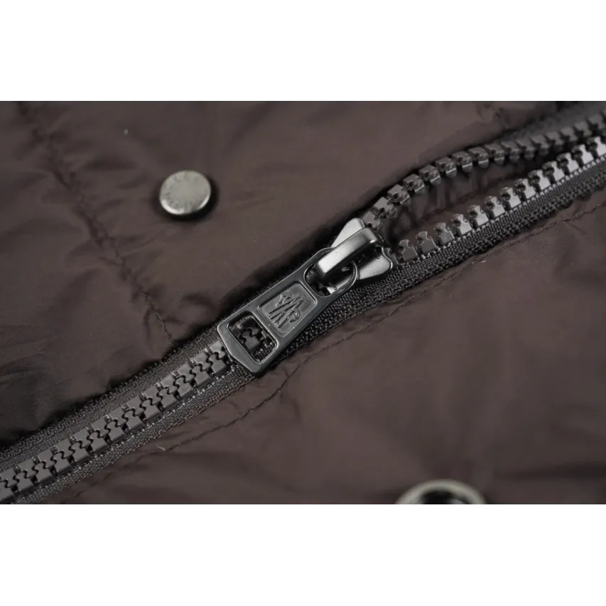 Moncler Lyco Short Logo Quilted Down Jacket - Burgundy