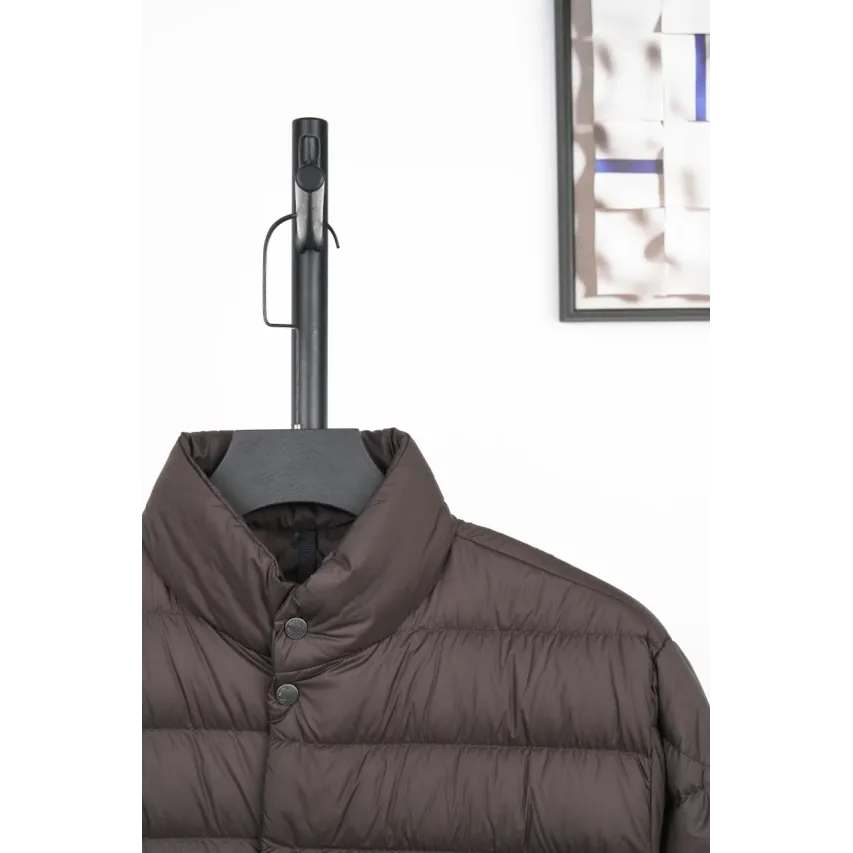 Moncler Lyco Short Logo Quilted Down Jacket - Burgundy