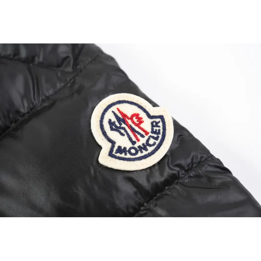 Moncler Acorus Quilted Down Jacket - Black