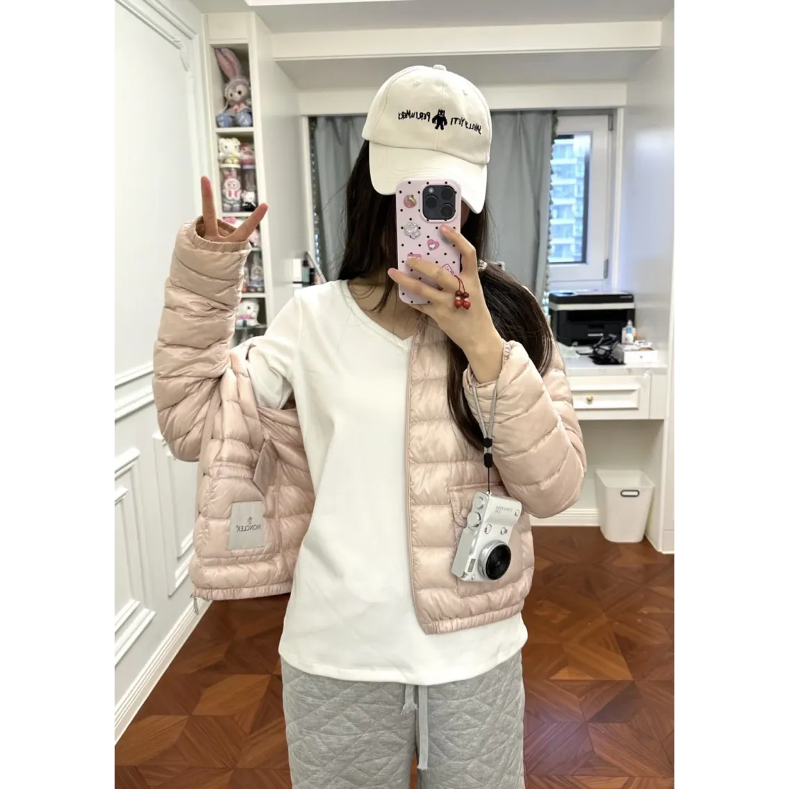Moncler Lans SS26 Women's Stand-Collar Short Quilted Down Jacket - Pink