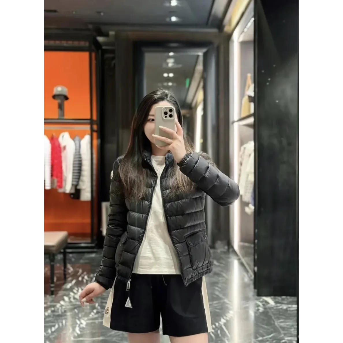 Moncler Lans SS26 Women's Stand-Collar Short Quilted Down Jacket - Black