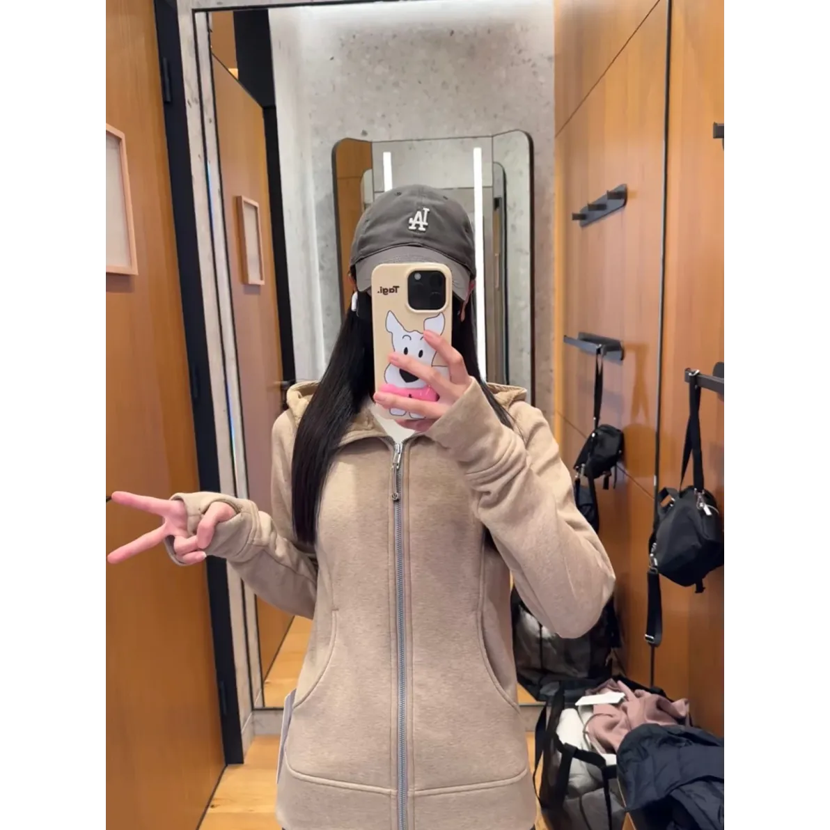lululemon Scuba Fitted Waffle Sweatshirt - Warm Taupe Grey