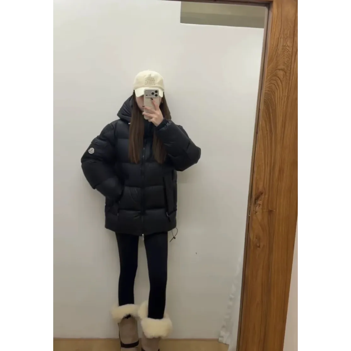 Moncler Maya Matte Cropped Hooded Down Jacket - Black