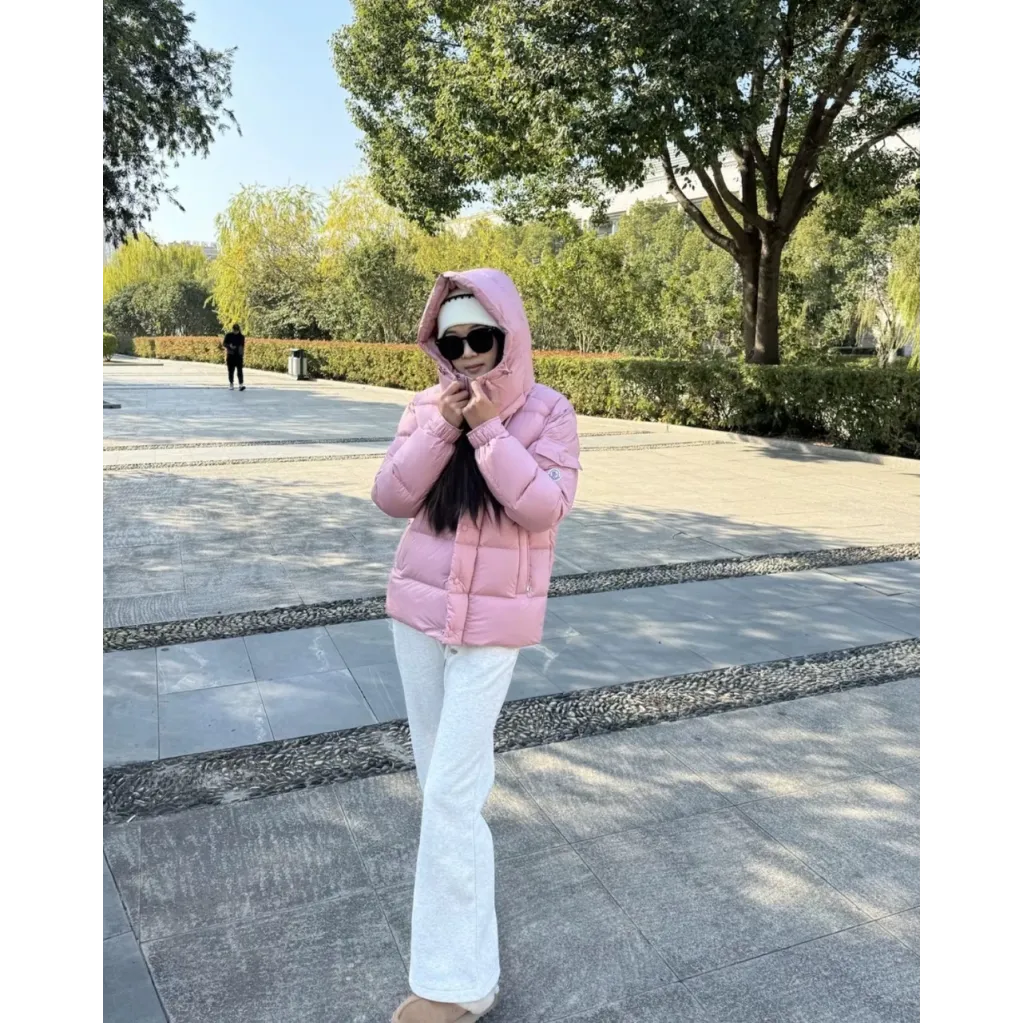Moncler Maya Matte Cropped Hooded Down Jacket - Pink