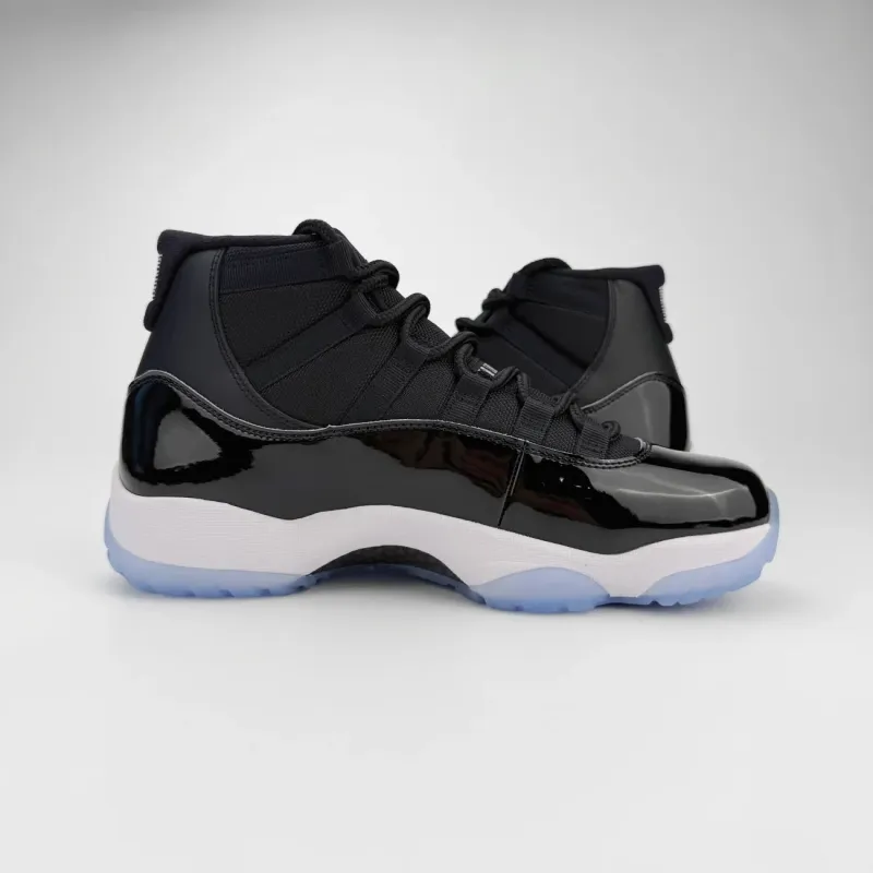 Air Jordan 11 Retro 