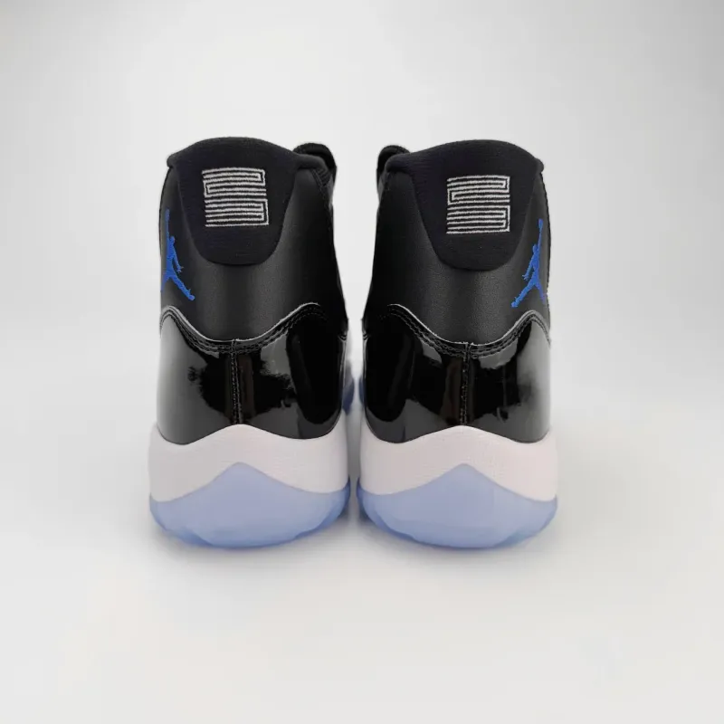 Air Jordan 11 Retro 