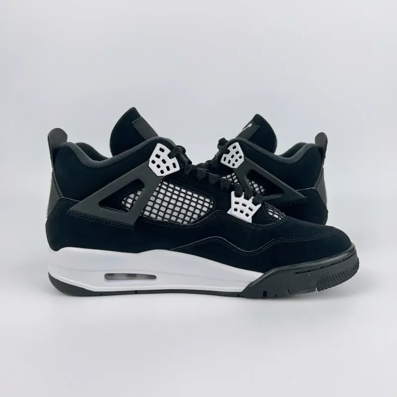 Air Jordan 4 