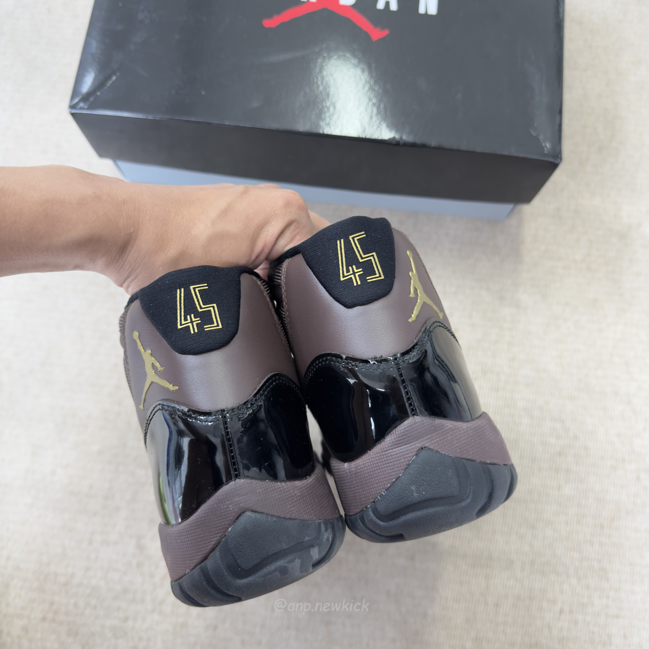 Air Jordan 11 Retro Black Chocolate Ct8012 200 (7) - www.newkick.org Air Jordan 11 Retro Black Chocolate Ct8012 200 (7) - www.newkick.org