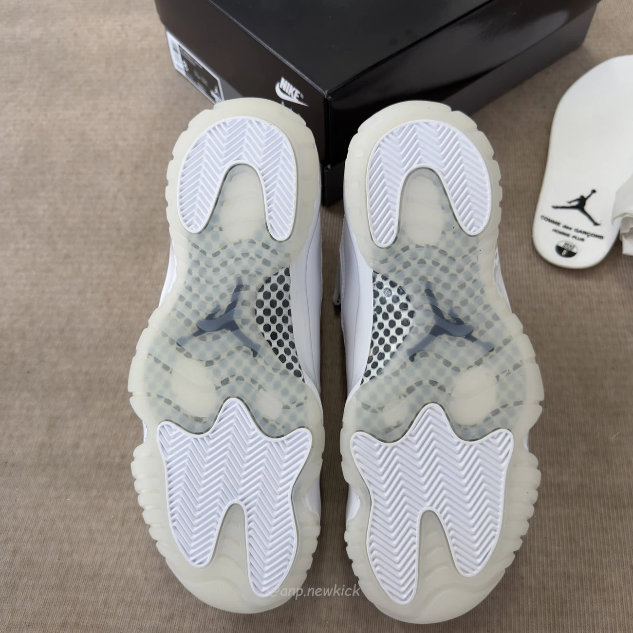 Air Jordan 11 Retro Comme Des Garcons Homme Plus White Iv7639 100 (3) - www.newkick.org Air Jordan 11 Retro Comme Des Garcons Homme Plus White Iv7639 100 (3) - www.newkick.org