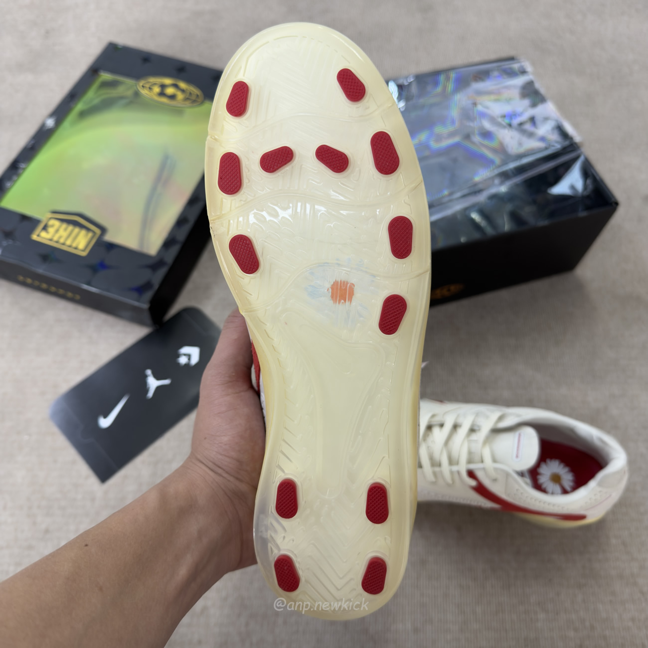 Nike Cryoshot Ctr360 Maestri Ii G Dragon Peaceminusone Natural University Red Hq1460 100 (10) - www.newkick.org Nike Cryoshot Ctr360 Maestri Ii G Dragon Peaceminusone Natural University Red Hq1460 100 (10) - www.newkick.org