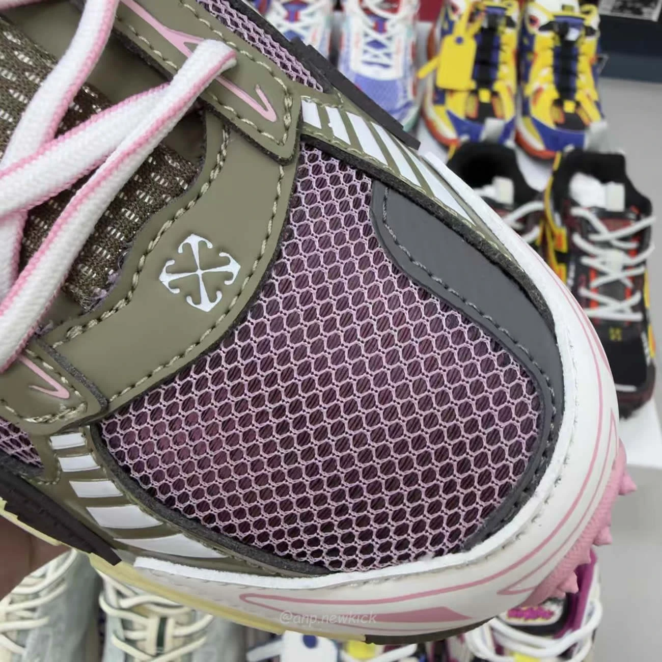 Off White Be Right Back Fishnet Sneakers (27) - www.newkick.vip