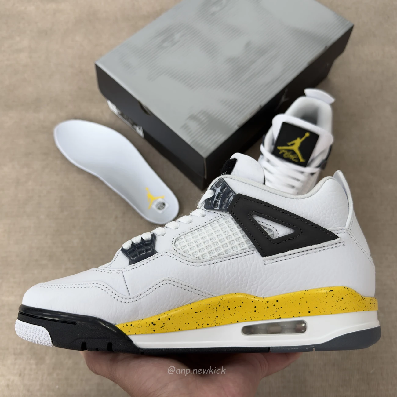Air Jordan 4 Retro Rare Air Tour Yellow 2026 Io2463 102 (4) - www.newkick.org