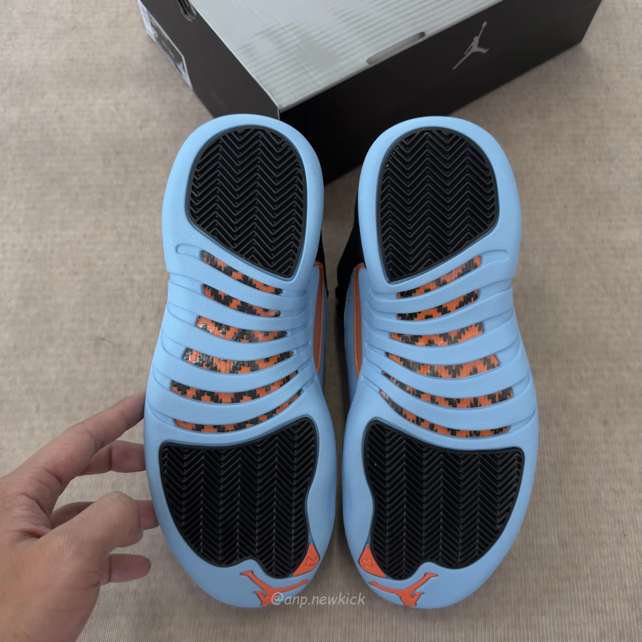 Air Jordan 12 Retro Soft Blue 2027 Ct8013 011 (6) - www.newkick.vip