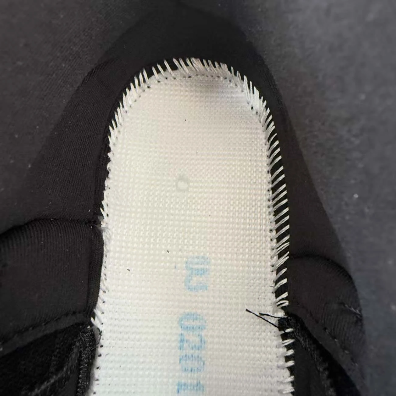 Air Jordan 12 Retro Sumo Iw1218 098 (11) - www.newkick.me Air Jordan 12 Retro Sumo Iw1218 098 (11) - www.newkick.me