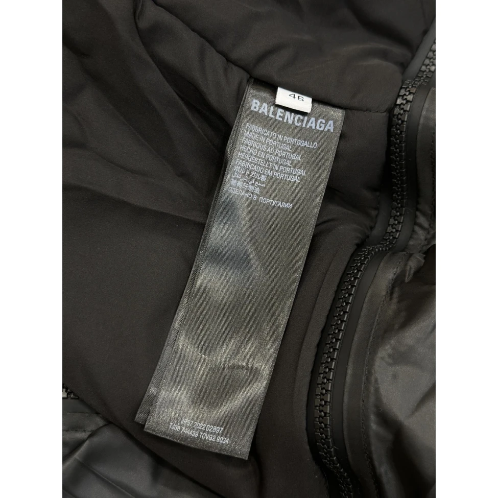 Balenciaga Camouflage Print Ski Jacket Grey (12) - www.newkick.org Balenciaga Camouflage Print Ski Jacket Grey (12) - www.newkick.org